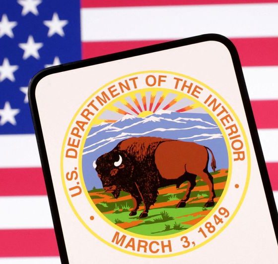 US Interior Department to reduce staff through deferred resignation, early retirement