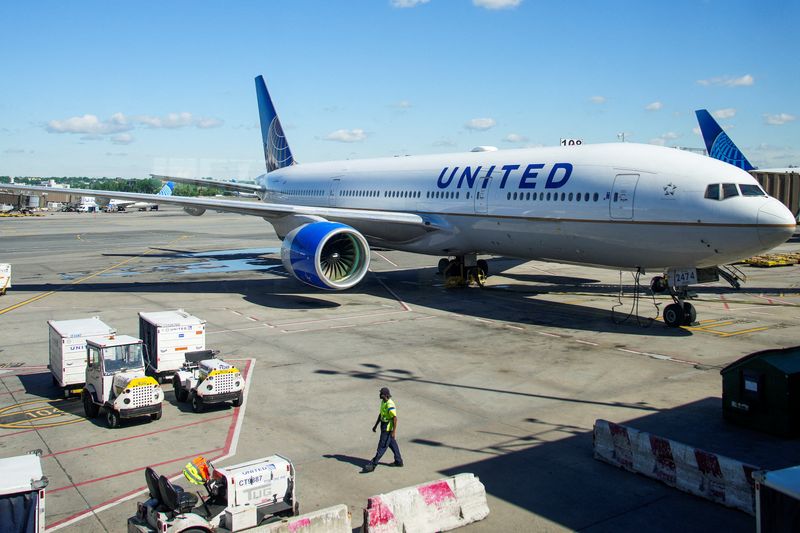 United Airlines to introduce tiered fare categories for premium cabins