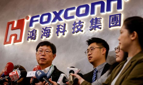 Foxconn first-quarter revenue jumps 30% y/y