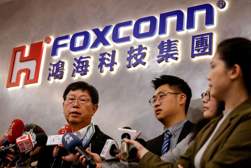 Foxconn first-quarter revenue jumps 30% y/y