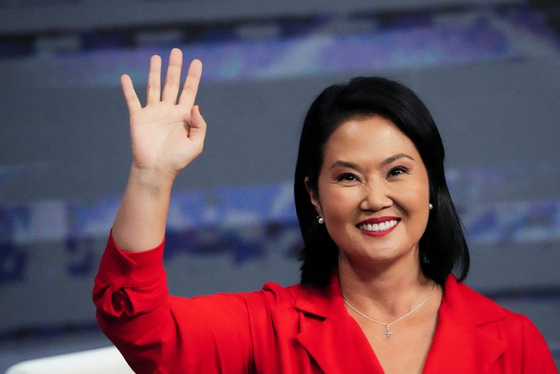 Keiko Fujimori leads Peru’s presidential polls a week before election