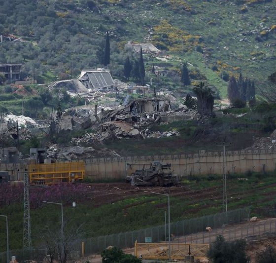 Iranian delegation lands in Islamabad ahead of ’make-or-break’ talks