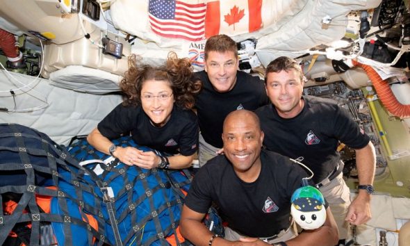 Artemis II astronauts hurtle home from moon toward splashdown