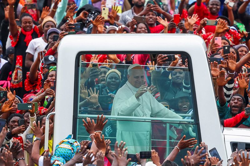 Crowds gather in Cameroon for biggest event of Pope Leo’s Africa tour