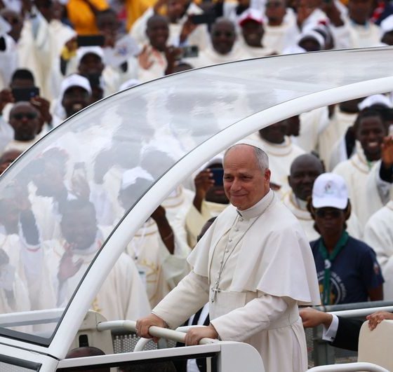Tens of thousands gather outside Angolan capital for Pope Leo Mass