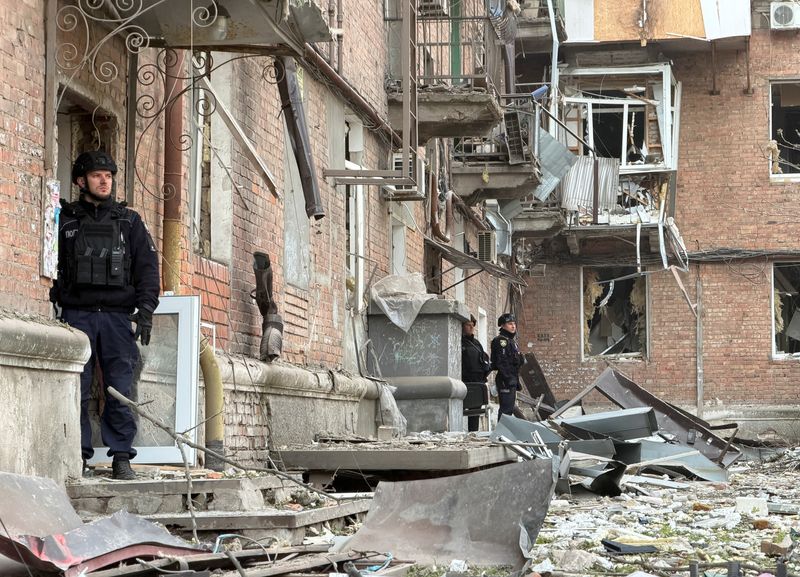 Major Russian attack on Ukraine kills four, wounds dozens