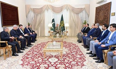 Iran says it will not accept ’maximalist’ US demands as Pakistan pursues peace