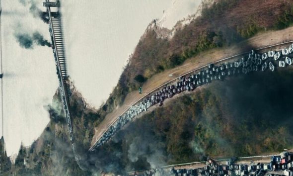 Netflix Original Apocalyptic Thriller Takes Down Our Technological Dependence 