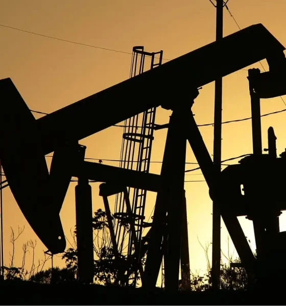 Campaigners urge action on fossil fuel giants profiting from war