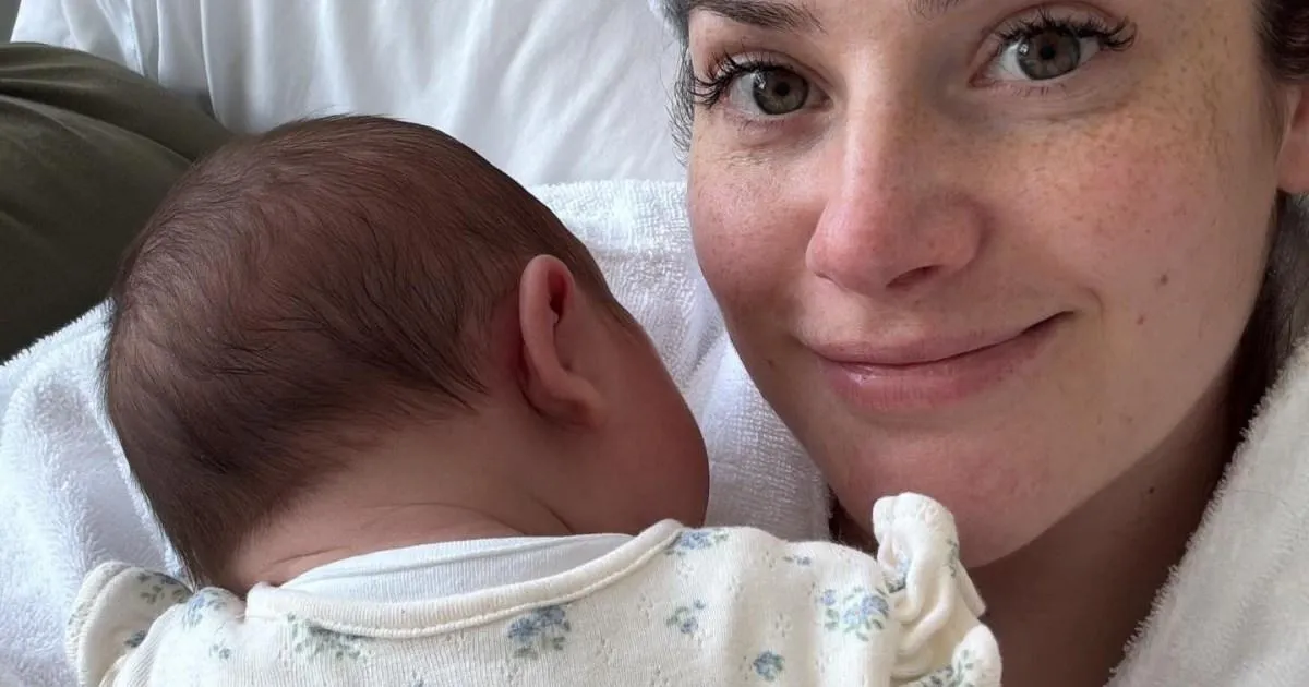 Emmerdale fans reassure Isabel Hodgins after 'awkward' post-birth encounter | Soaps