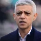 Five officers taken off duty after 'bag of guns left outside Sadiq Khan's home' | News UK