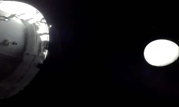 Artemis II crew 'in tears' as they travel further from Earth than any human has ever been | News World