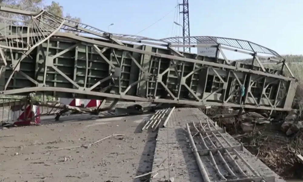 Israel is cutting off Southern Lebanon as we speak