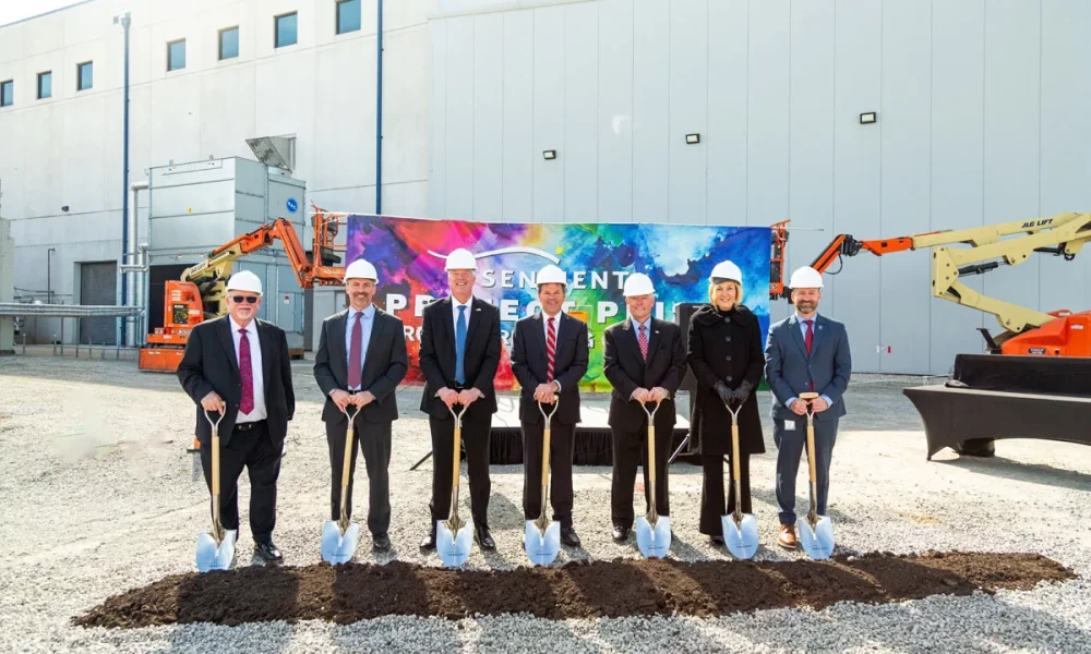 Sensient scaling perceived-as-natural color production