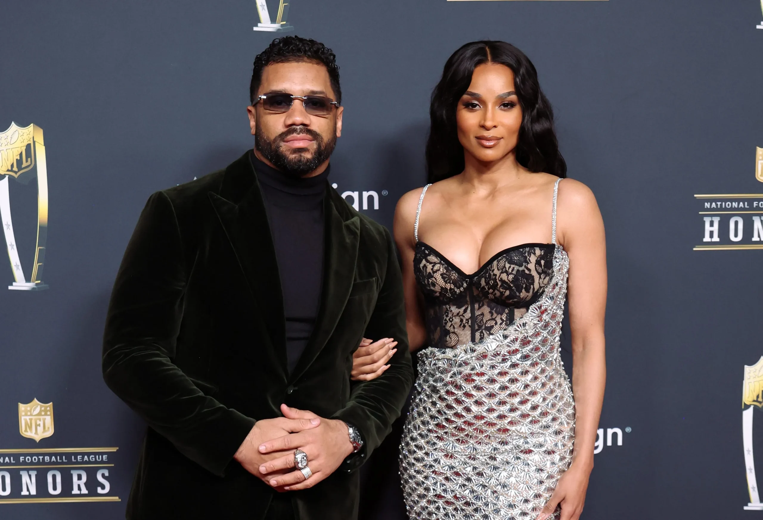 Social Media Can't Get Enough Of Russell Wilson's SPICY Reaction To Ciara's Twerk Session