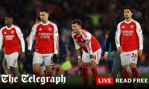 Arsenal must wake up or there will be nothing to celebrate this season