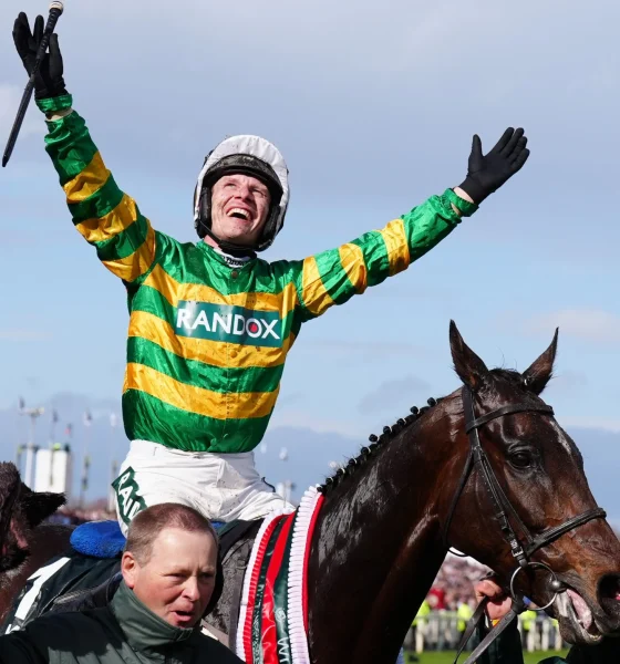 I Am Maximus wins for second time