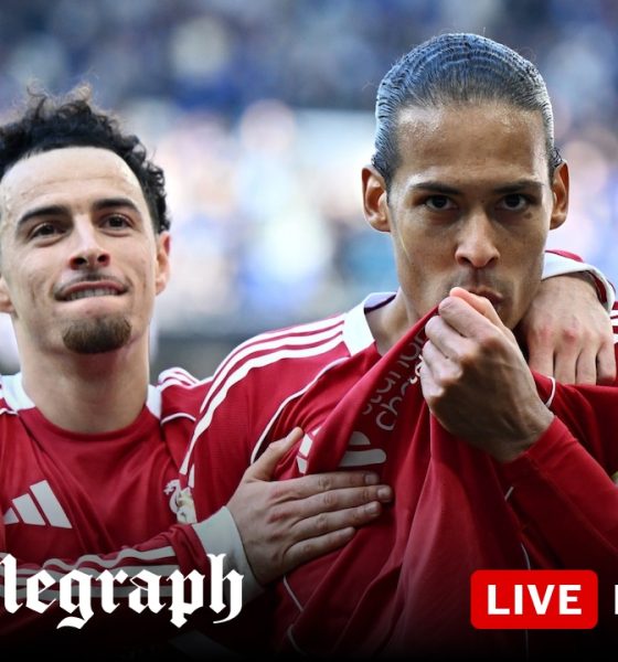 Virgil van Dijk stuns Everton with stoppage-time winner for Liverpool