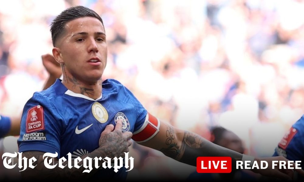 Players get their way with Rosenior sacking... and finally show some fight