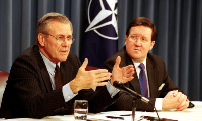 Lord Robertson with US Secretary of Defense Donald Rumsfeld at the Pentagon (2001)
