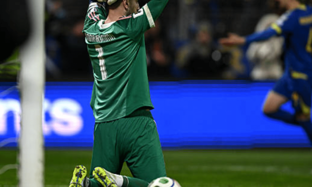 Italy hold out distant hope of World Cup place