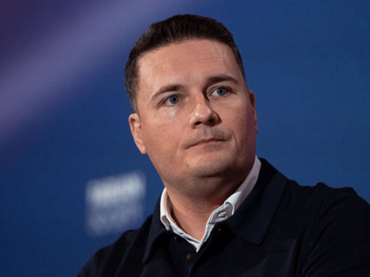 Streeting is lying to trans kids in Pink News