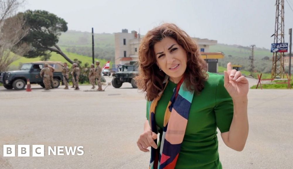 BBC reports from Lebanese border town as residents try to go back