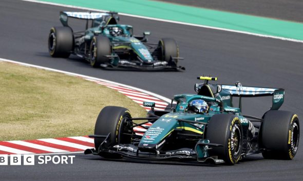 Aston Martin's Fernando Alonso ahead of team-mate Lance Stroll during the Japanese Grand Prix