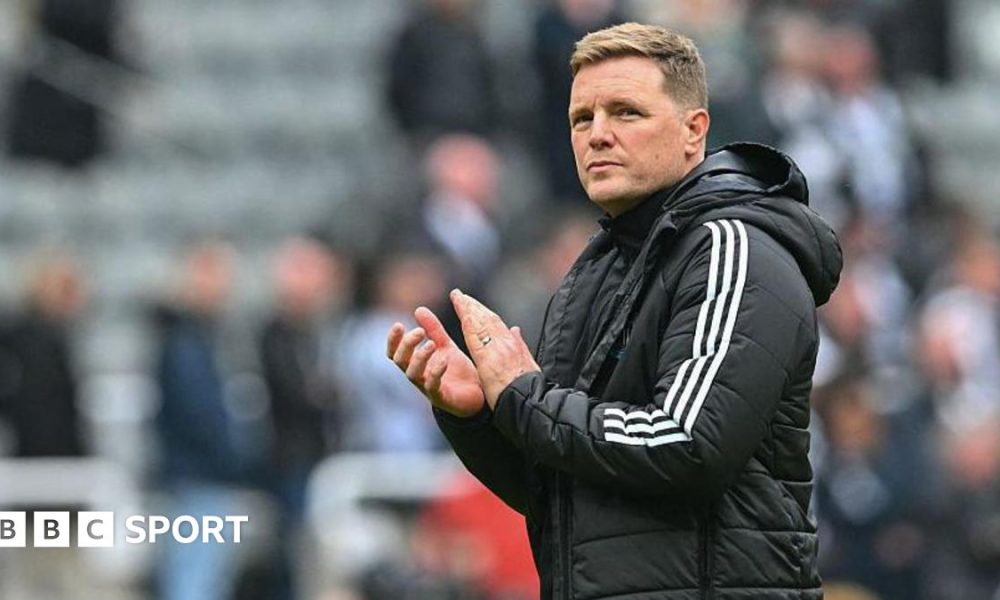 Eddie Howe applauds supporters after Newcastle United's game against Sunderland at St James' Park