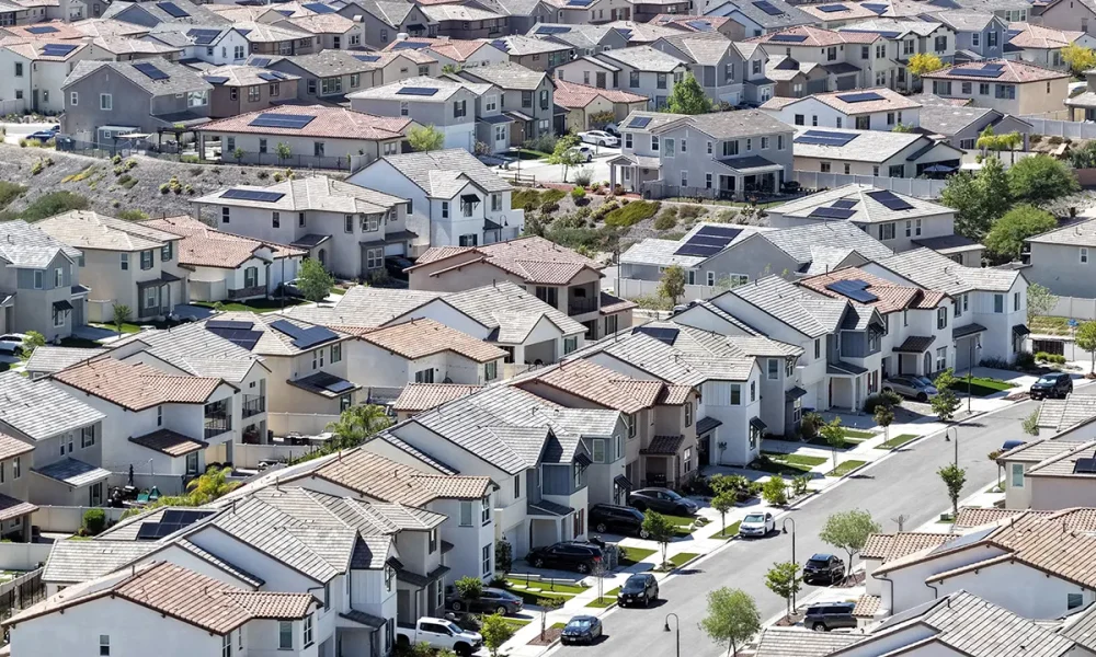 California housing market stays tight despite recent inventory gains