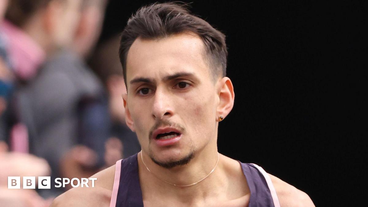 Great Britain's Emile Cairess competes at the 2024 London Marathon