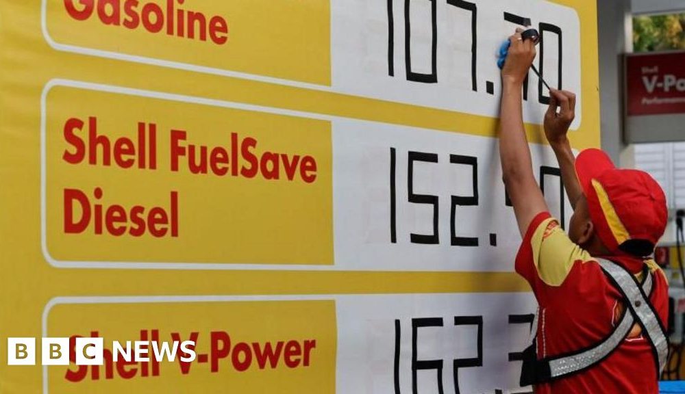 Oil prices rise ahead of Trump's Iran deal deadline