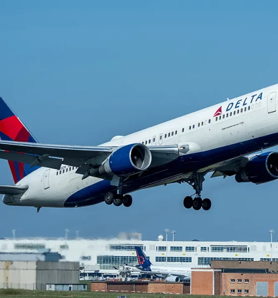 FAA investigates Delta flight that radioed wrong NYC tower upon approach