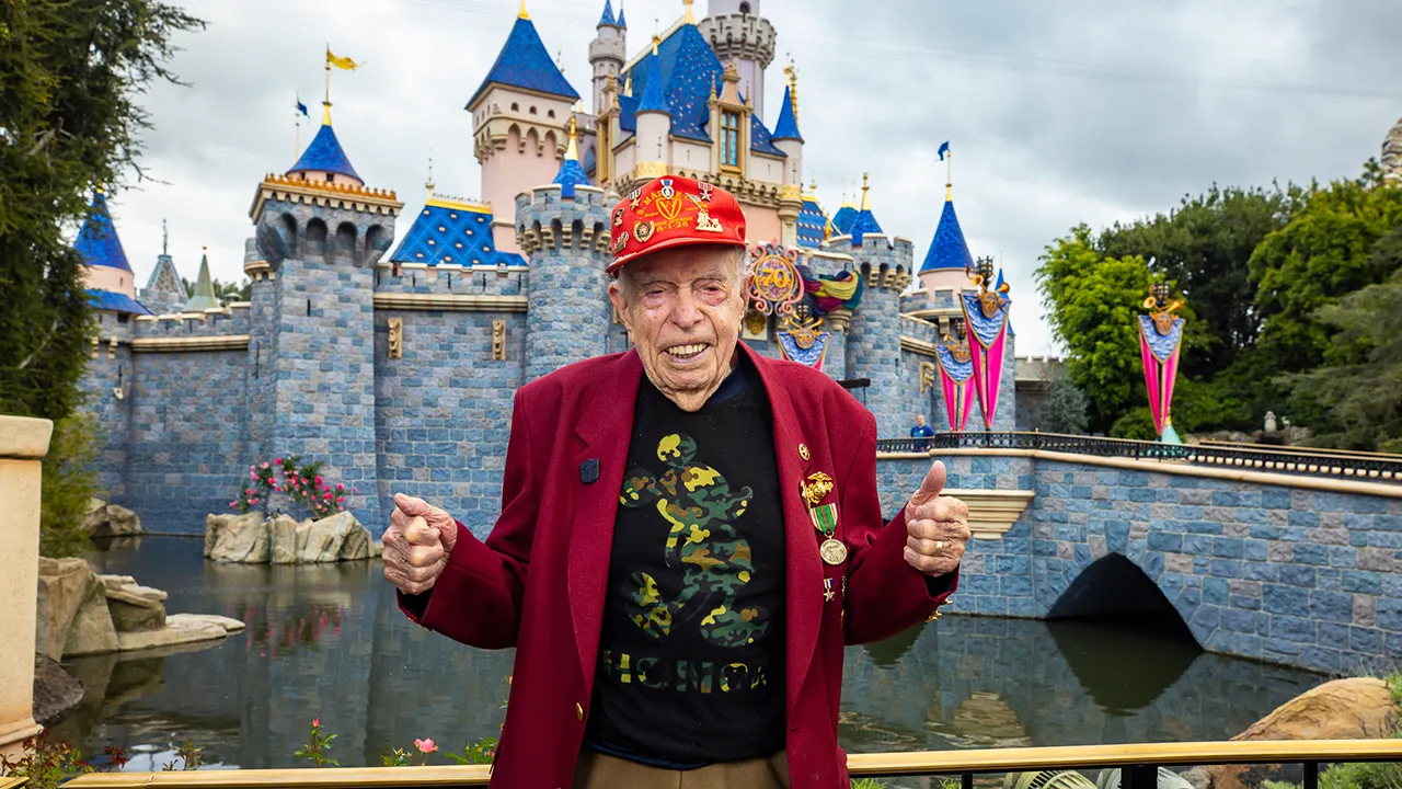 Disneyland honors 100-year-old WWII vet who witnessed Iwo Jima flag raising