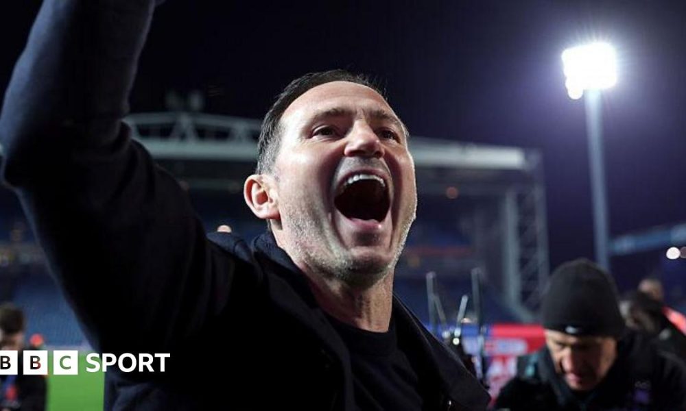 Frank Lampard celebrates