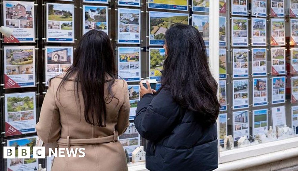 UK house prices fall as Iran war uncertainty dampens demand
