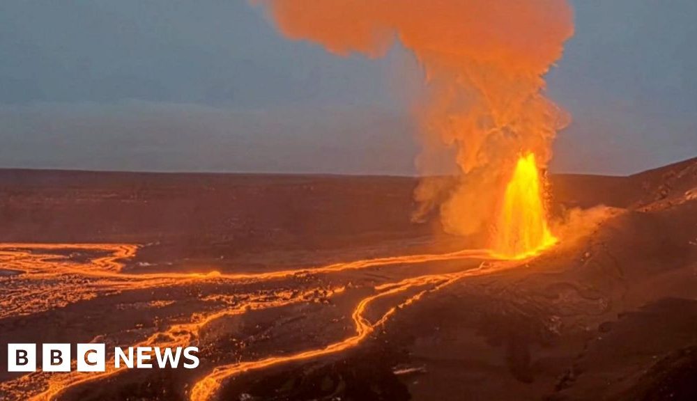 Lava soars into air as Hawaii's Kilauea volcano erupts again