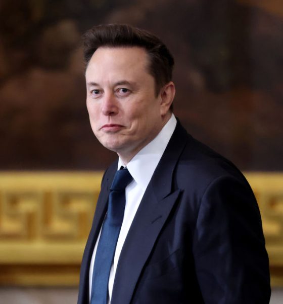 Elon Musk’s Historic Pay Deal Faces Fierce Pushback From Shareholders