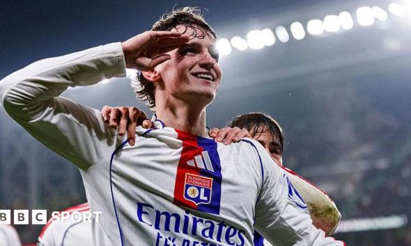 Tyler Morton in action for Lyon