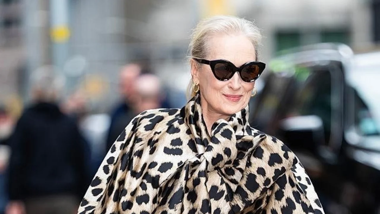 Star Sightings: Meryl Streep Looks Chic in New York City, Machine Gun Kelly Performs in Australia
