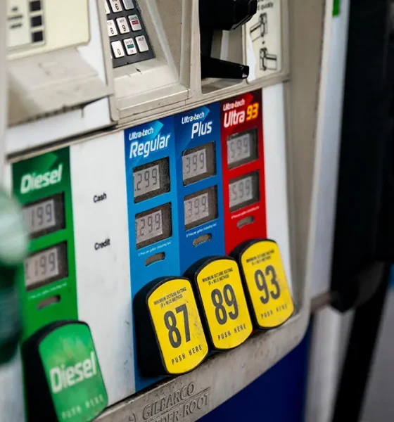 Automakers trade group urges feds to scrap gas tax, replace it with vehicle weight fee