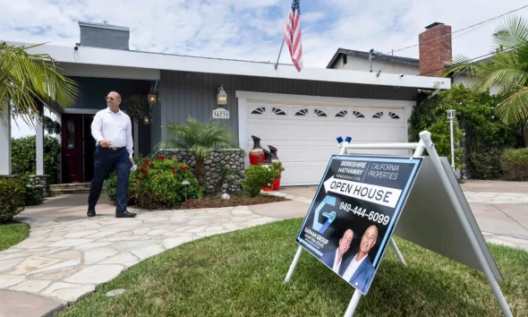 Mortgage rates fall to 6.3%: Freddie Mac
