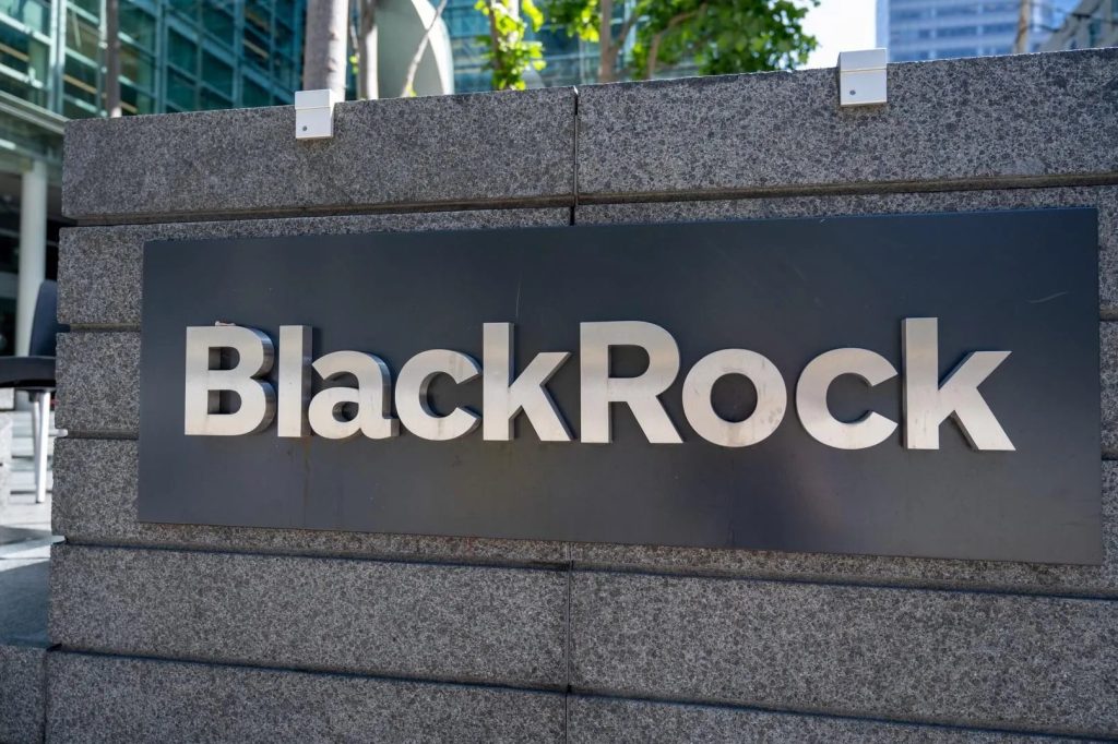 BlackRock Crypto Cuts Ethereum Staking Fee to 18%: Too Cheap to Ignore?