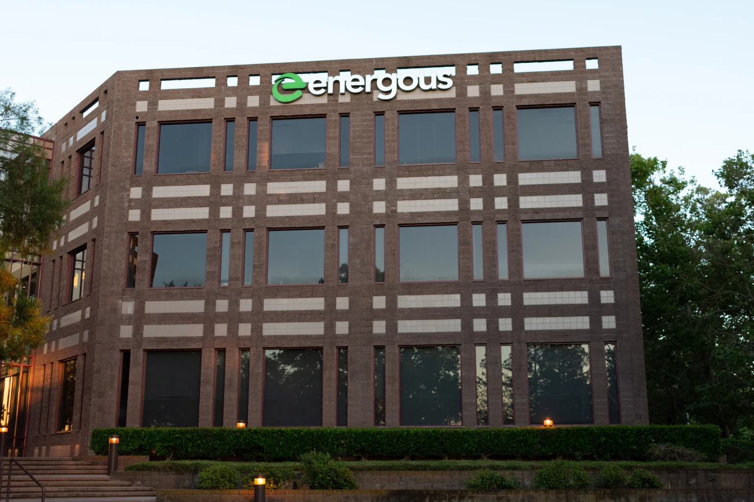 Energous Stock: A Stronger Financial Position Making Progress With Customers (NASDAQ:WATT)
