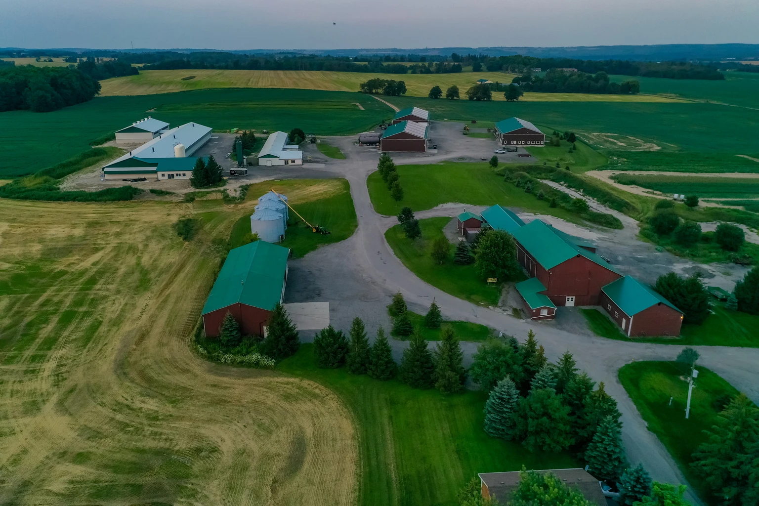 Gladstone Land's 7.2% Yielding Preferreds Benefitting From Buybacks (NASDAQ:LAND)