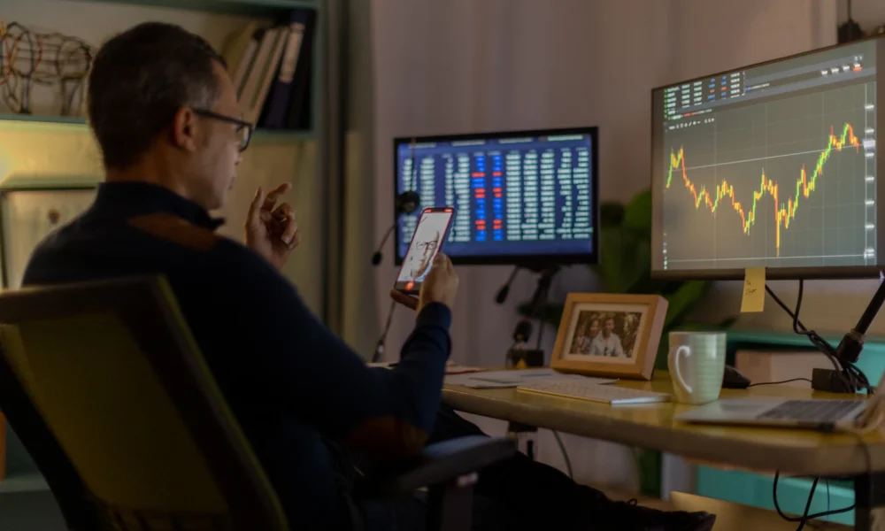 Wall Street Brunch: Earnings Arrive Amid Hormuz Standoff