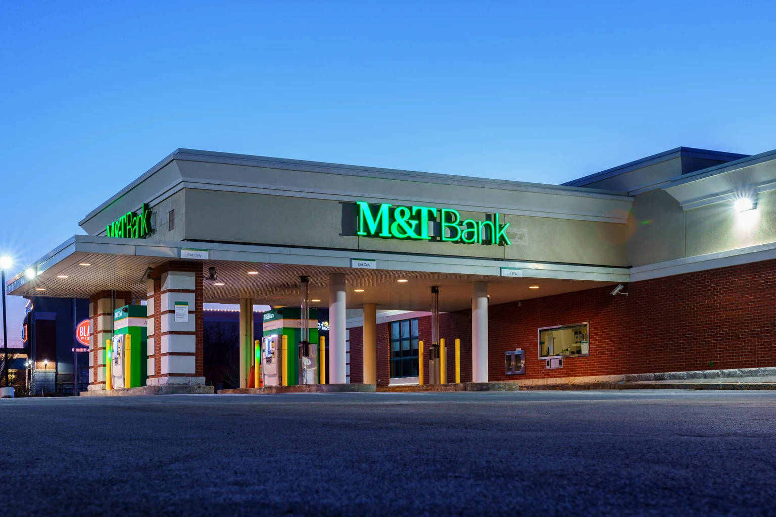 M&T Bank: Robust Performance In Q1 (NYSE:MTB)