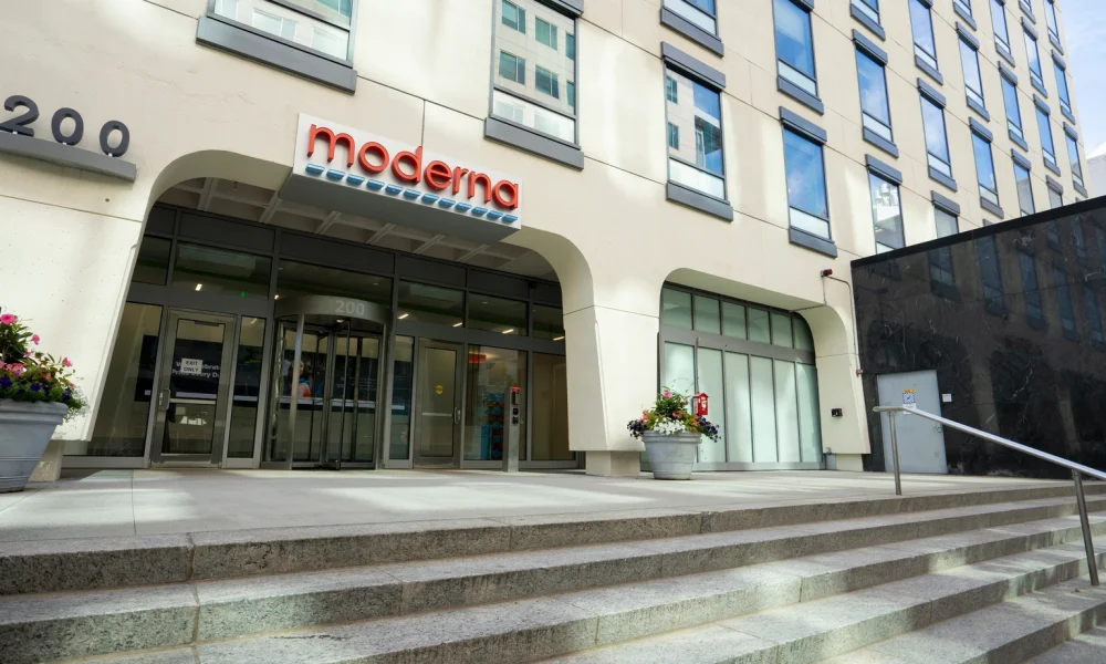 Moderna: Speculative Buy For Aggressive Investors Betting On mRNA's Future (NASDAQ:MRNA)