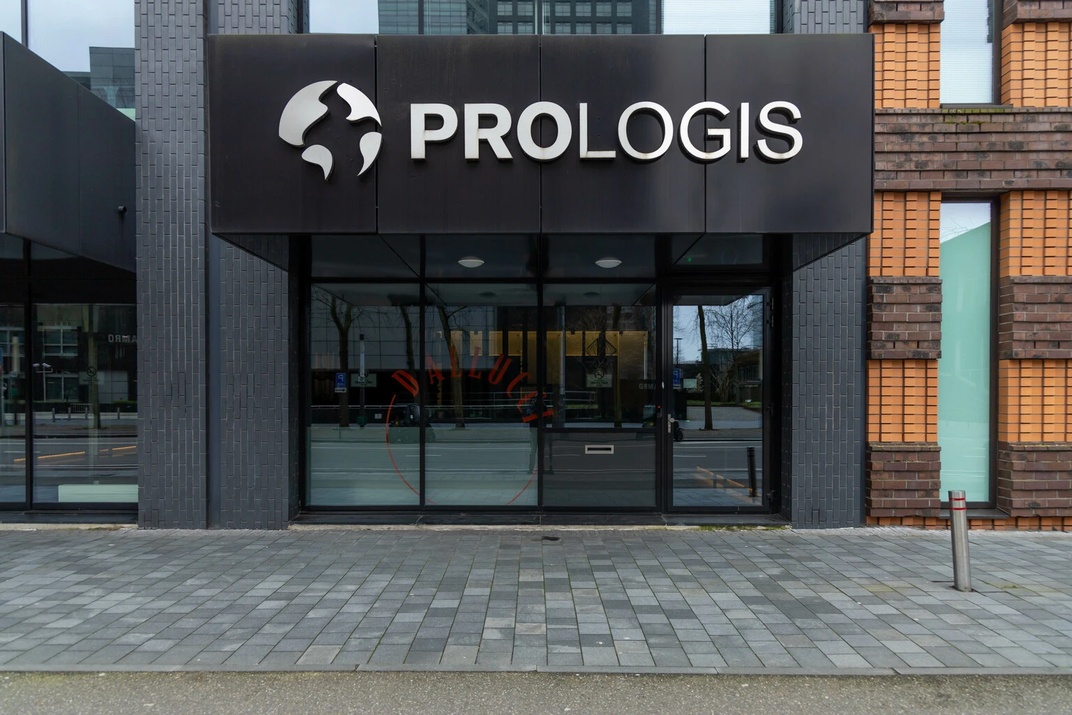 Prologis Stock: Solid Results & Outlook, But No Bargain (NYSE:PLD)