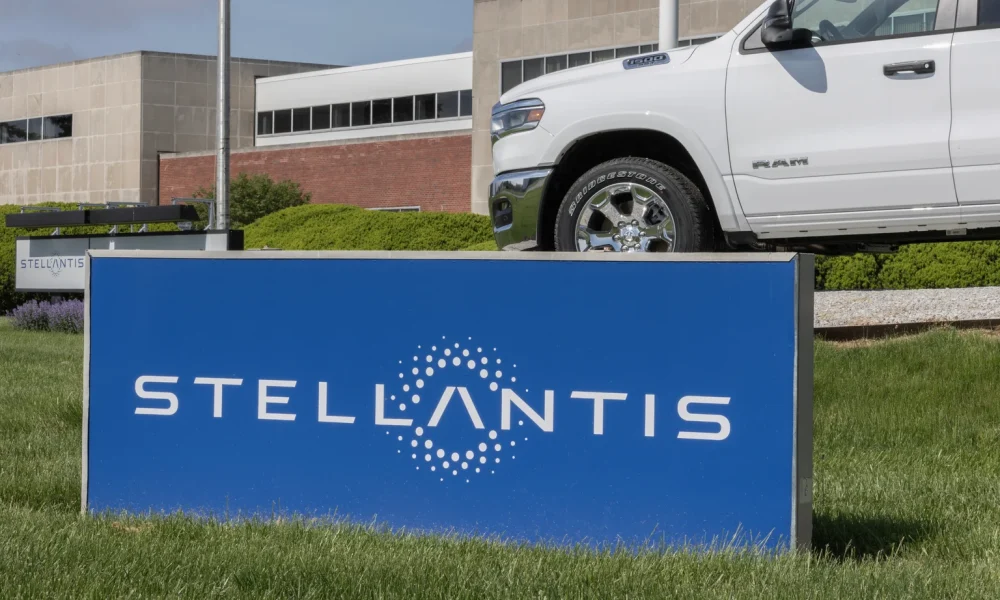 Stellantis (STLA): Early Signs Of Turnaround With Product Momentum And Regulatory Relief
